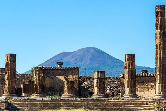 Transfer from Naples to Sorrento with stop at Pompeii - Key Points