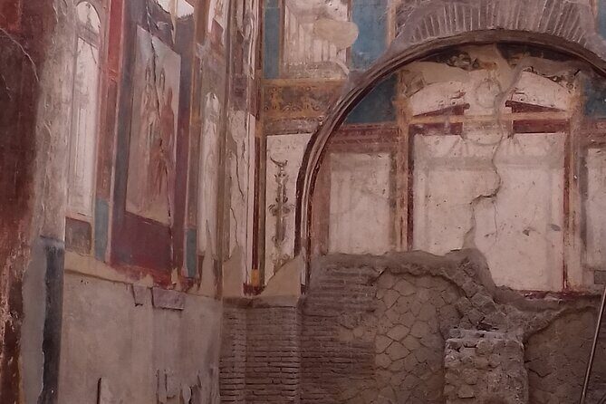 Transfer From Naples Train Station/area to Sorrento 2hr stop in Herculaneum - Who Should Consider This Tour?