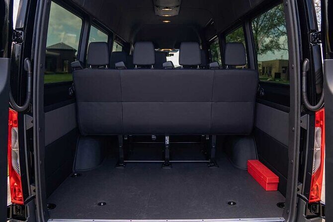 Transfer from New Orleans MSY or Port to New Orleans by Minibus - How the Pickup Works and What to Expect