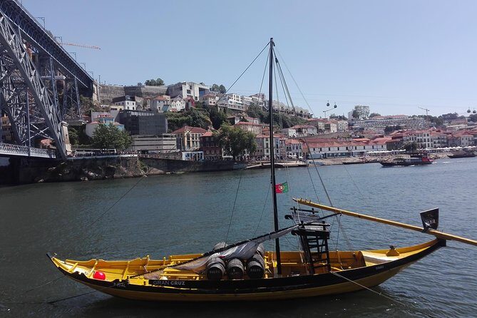 Transfer from Porto to Coimbra visiting Aveiro, half day - Key Points