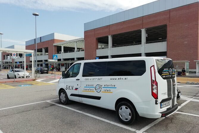 Transfer from Trieste to Venice Airport - The Details of the Transfer Experience