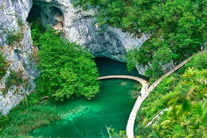 Transfer from Zagreb to Split with Entry Ticket to Plitvice Lakes - What Makes This Tour Stand Out?