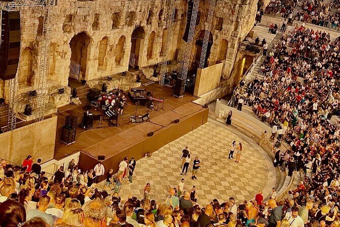 Transfer in Athens - Who is This Service Best Suited For?