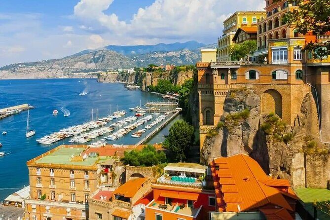 Transfers From Naples Airport Or Train Station To Sorrento - Why Consider This Transfer?