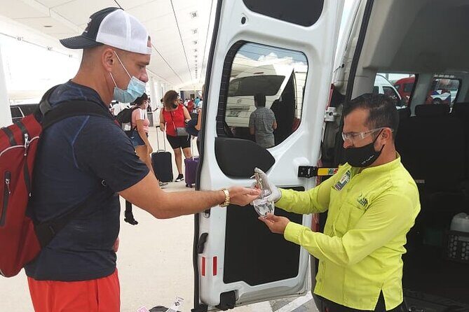 Transfers in Luxury Sedan from Cancun Airport - Who Is This Transfer Best For?