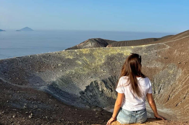 Trekking to discover the Great Crater of Vulcan - Exploring Vulcano’s Volcanic Heart