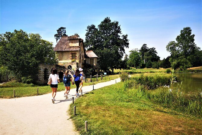 Trianon and the Queen's Hamlet at Versailles with private guide - FAQ