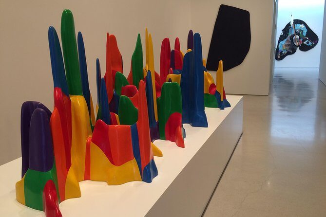 Tribeca/Lower East Side Contemporary Art Tour with NYC Art Critic - An Honest Look at What to Expect