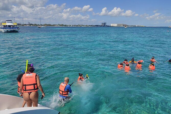 Trip to Isla Mujeres - Catamaran Unlimited Adventure from Playa del Carmen - Transport and Group Size
