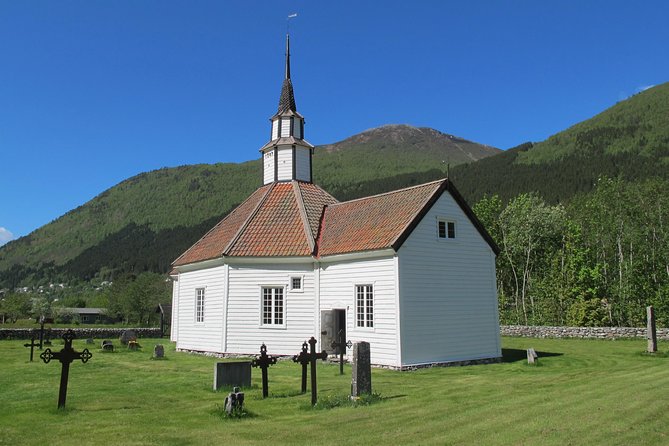 Trollstigen, The Land Of The Trolls - Stop 2: Liabygda Ringsetskiftet and a sea-to-fjord photo route