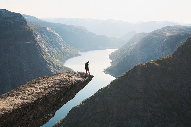 Trolltunga Classic Overnight Hike - Day 1 Plan: First Trolltunga Stop at 45 Minutes