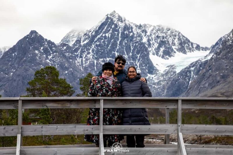 Tromsø: Authentic Lyngen Alps expedition with scenic lunch - The Guide and Experience Quality