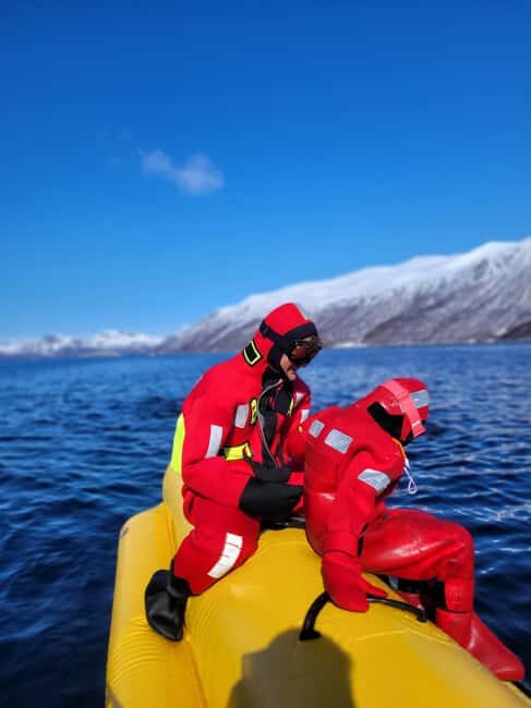 Tromsø: Banana Tube Ride with Arctic Floating - What to Expect from the Experience