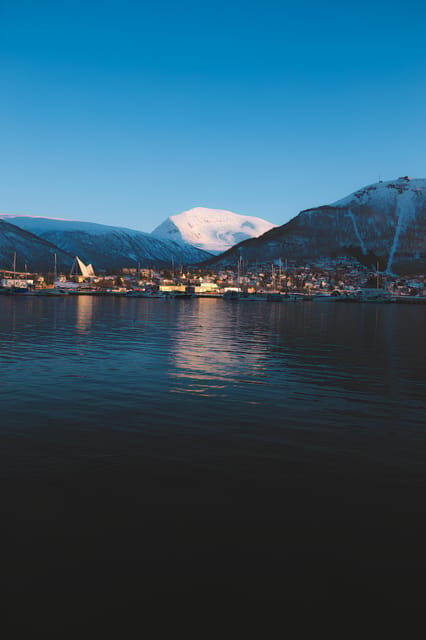 Tromso: Express Walk with a Local in 60 minutes - Exploring Tromso in 60 Minutes: What to Expect from the Experience