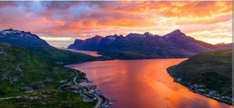 Tromsø: Fjords and Sommarøy Islands Tour with Salmon Picnic - The guided part: fjords, Sami life, and stories you’ll remember