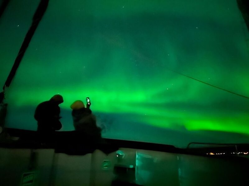 Tromso: Luxury Northern Lights Cruise with Hot Tub & Dinner - Key Points