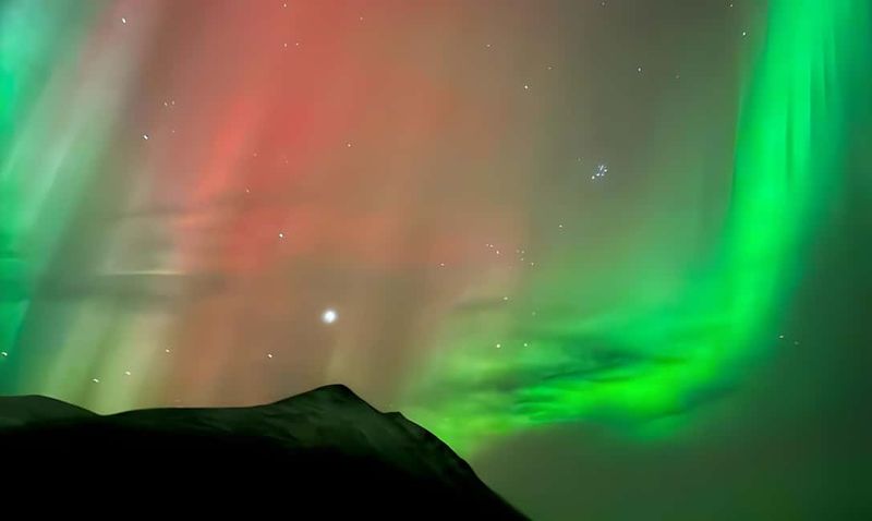 Tromsø: Northern Lights Bus Tour with Free Photography - How to improve your aurora photos before the sky turns on