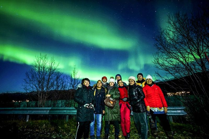 Tromsø: Northern Lights Chase with Photos and Bodysuits - Sommarøy and Bardu: the scenery is part of the payoff