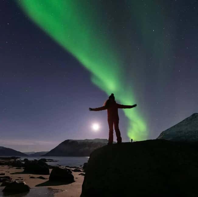 Tromsø: Northern Lights Chase with Photos and Guide - Price and Value: Is It Worth It?
