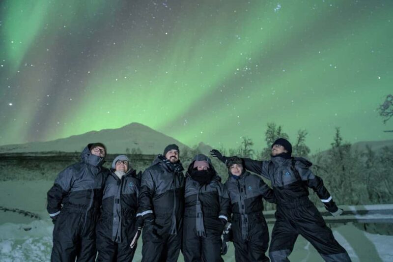 Tromsø: Northern Lights Hunt with a Professional Photographer in Italian - An Overview of the Experience