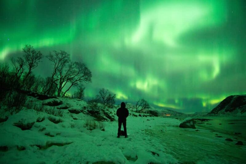 Tromsø: Northern Lights Hunt with a Professional Photographer in Italian - FAQ