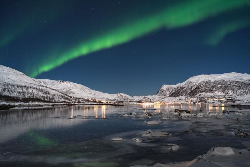 Tromsø: Northern Lights Tour with Local Stories & Photos - Second Bus Ride: More Searching, More Flexibility