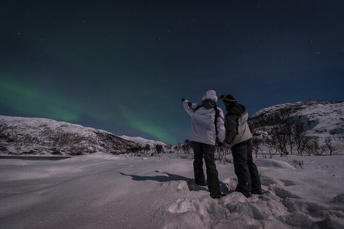 Tromsø Norway - Small Group Aurora Hunt Tour with a local guide - Photography and Memories