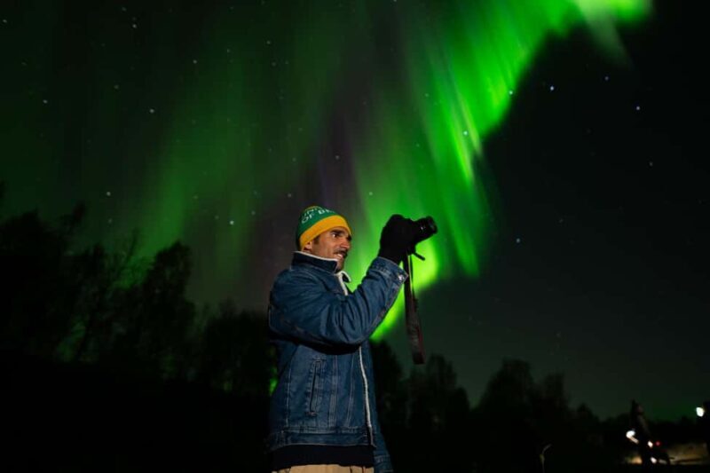Tromso: Photograph the Northern Lights with an English/Spanish Photographer, Minibus - Frequently Asked Questions