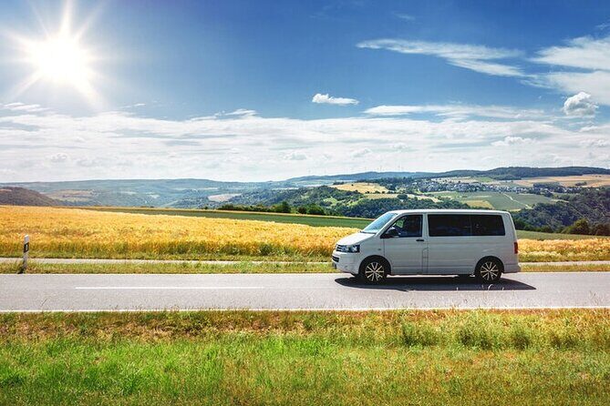 Tromsø Private Airport-Hotel Transfer Service up to 13 guests - Arriving at the Airport or Hotel