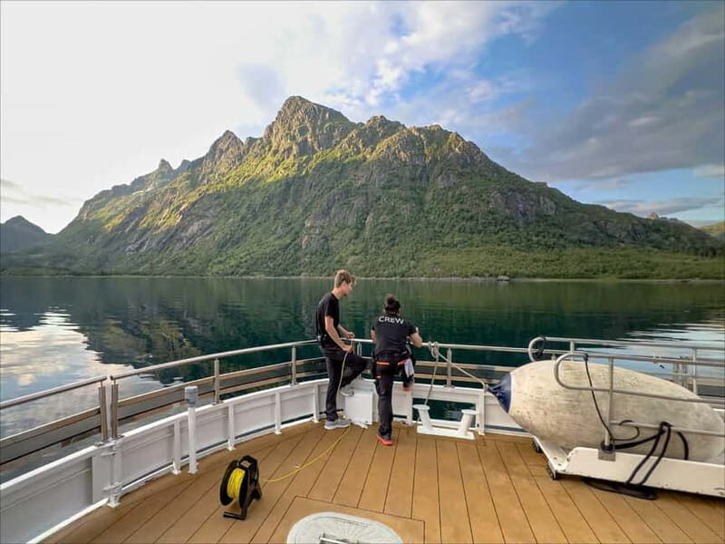 Tromsø: Summer Arctic Light Cruise with a Guide - What to Expect from the Arctic Summer Cruise