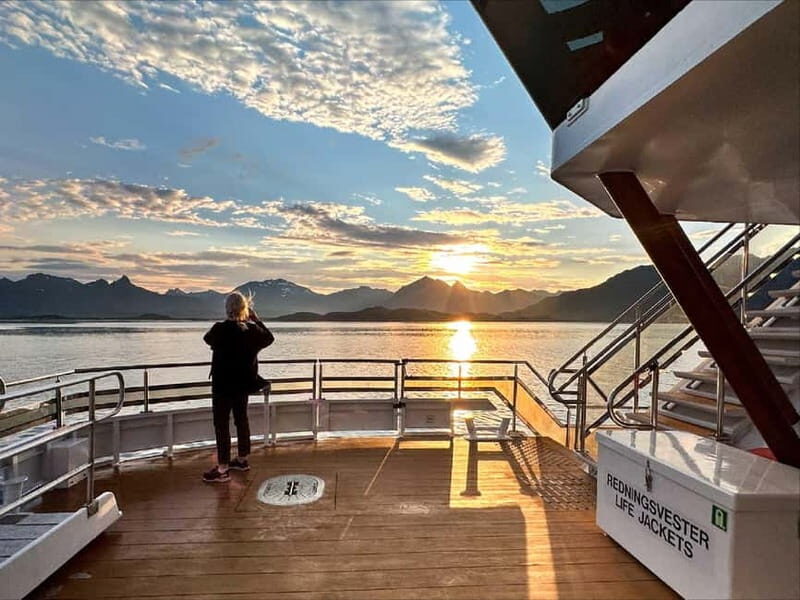 Tromsø: Summer Arctic Light Cruise with a Guide - Who Should Consider This Tour?