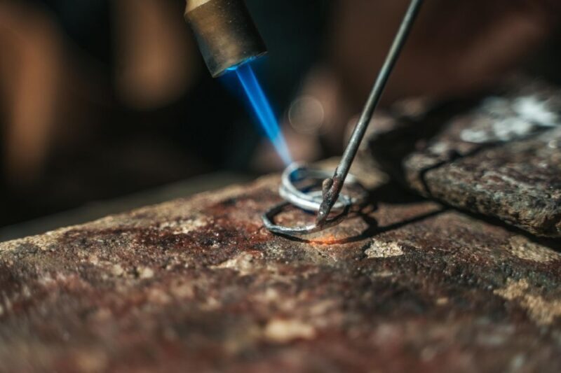Tromsoe: Make your own silver ring in a goldsmith workshop - The Value of the Workshop