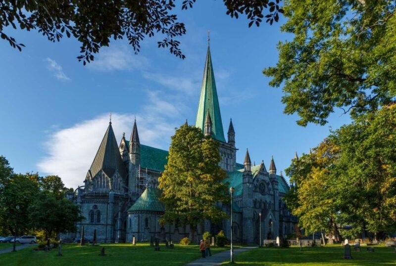 Trondheim: City Highlights Bus and Walking Tour - What to Expect on the Tour