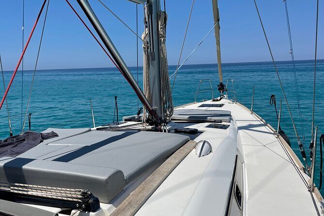 Tropea, Exclusive tour 15-meter Sailing Boat - 4h with Aperitif - The Sum Up