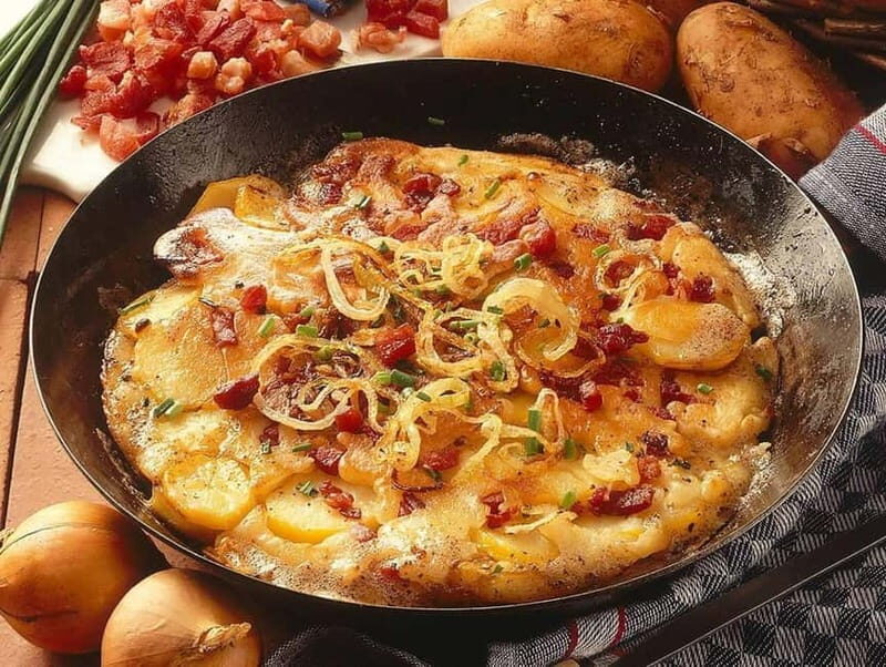 True Berlin Flavors Street Food Tour at Alexanderplatz - Logistics and Practicalities