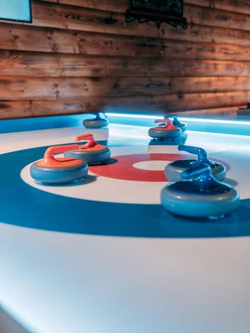Try Street-curling in Top Bergen Activity Bar! - Comparing to Other Bergen Experiences