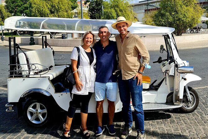 Tuk Tuk Thrills: Discover Lisbon Like a Local - The Sum Up