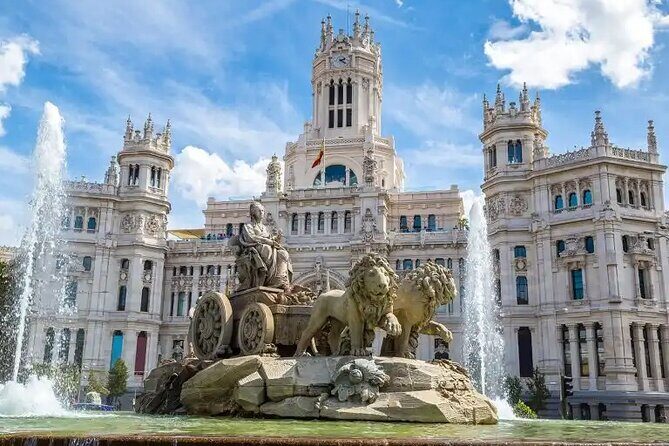 Tuk Tuk Tour Madrid 90 mins - Who Is This Tour Best For?