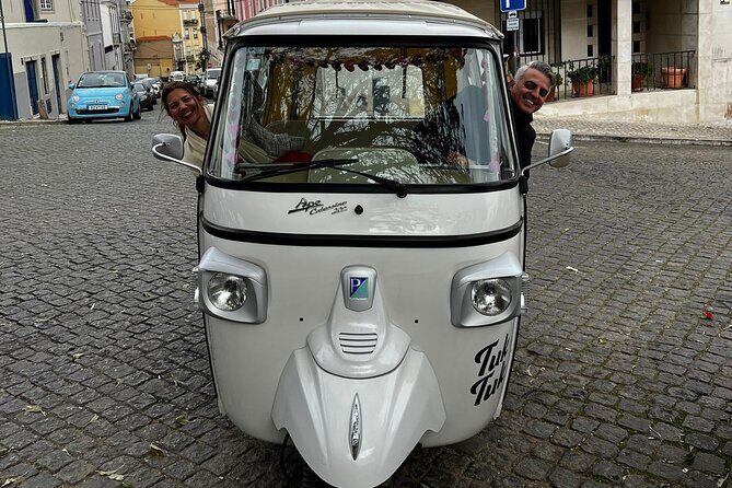 Tuktuk adventure through Lisbon - An In-Depth Look at the Tuktuk Tour Experience