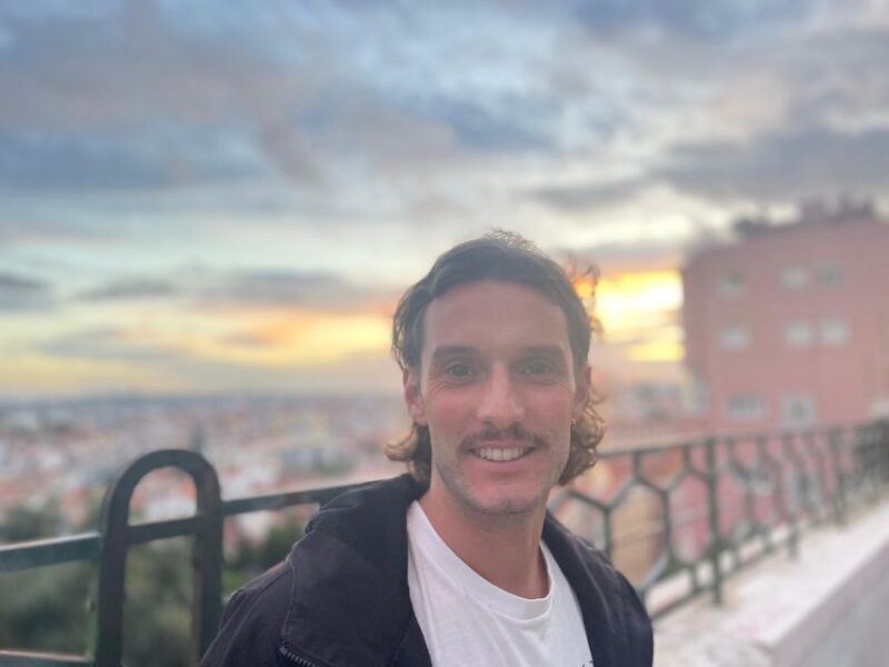 Tuktuk tour in lisbon - viewpoints - street art - churches - Exploring Lisbon’s Highlights on a Tuk-Tuk