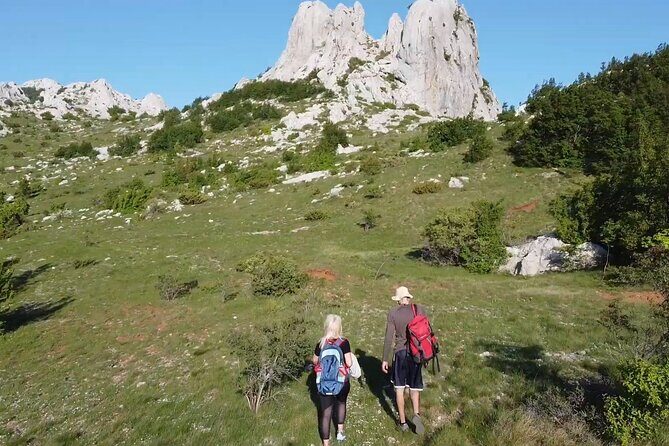 TuLove 4L, Velebit Safari, 4x4 off-road and hiking - An In-Depth Look at the Velebit Safari Experience