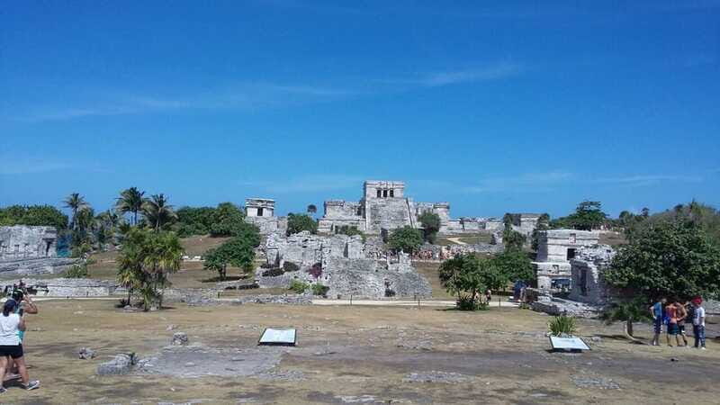 Tulum Early Bird Experience: Ruins, Cenote, Lagoon, & Lunch - Lunch in Tulum: A Taste of Local Flavors