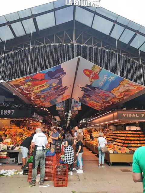 Tur Barcelona în Român - Who Should Consider This Tour?