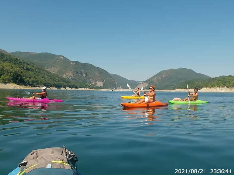 Turano Lake: full day trip with Hike, Castle, Tour and Lunch - An In-Depth Look at the Tour Experience