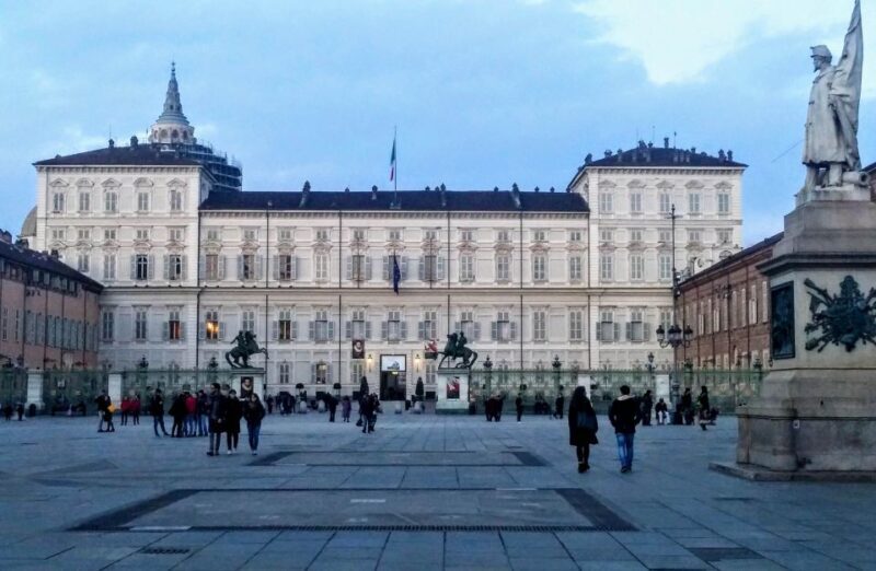 Turin: Royal Palace & City Tour Guided Experience - Key Points