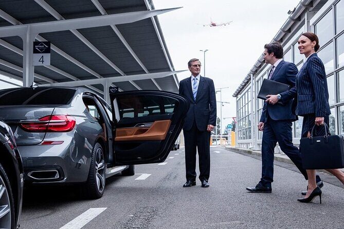 Turkey Istanbul Airport Transfer-Private Professional Hassle-Free - Key Points