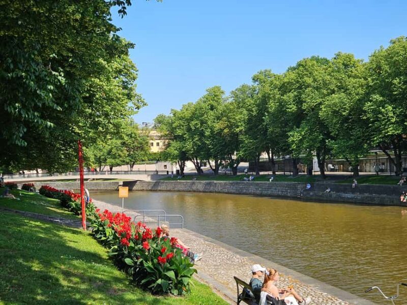 Turku Castle & City: Fully Guided Day Tour from Helsinki - What to Expect on the Tour