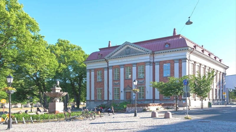 Turku: Express Walk with a Local in 60 minutes - FAQs
