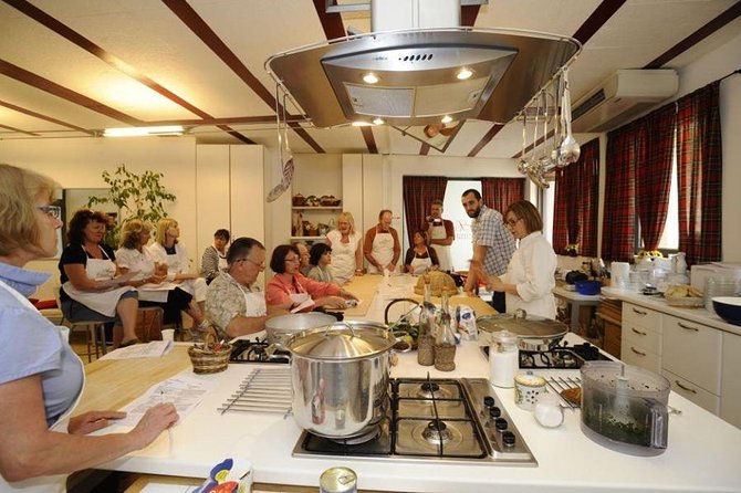 Tuscan Cooking Class in Central Siena - What You Actually Do in Class: Hands-On Pasta, Chopping, Sauces, and Course Timing