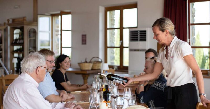 Tuscany: Classic Wine Tasting - Discovering the Tuscan Wine Scene in 45 Minutes